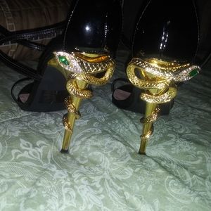Snake heeled designed 4.25 inch sandals